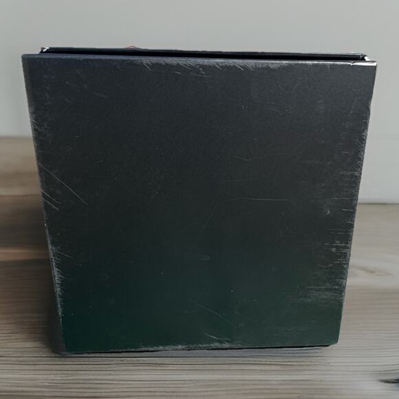 CHANEL Large Gift Box Authentic Black & White 10 3/4 Square 4 3/4 Deep - Picture 3 of 5